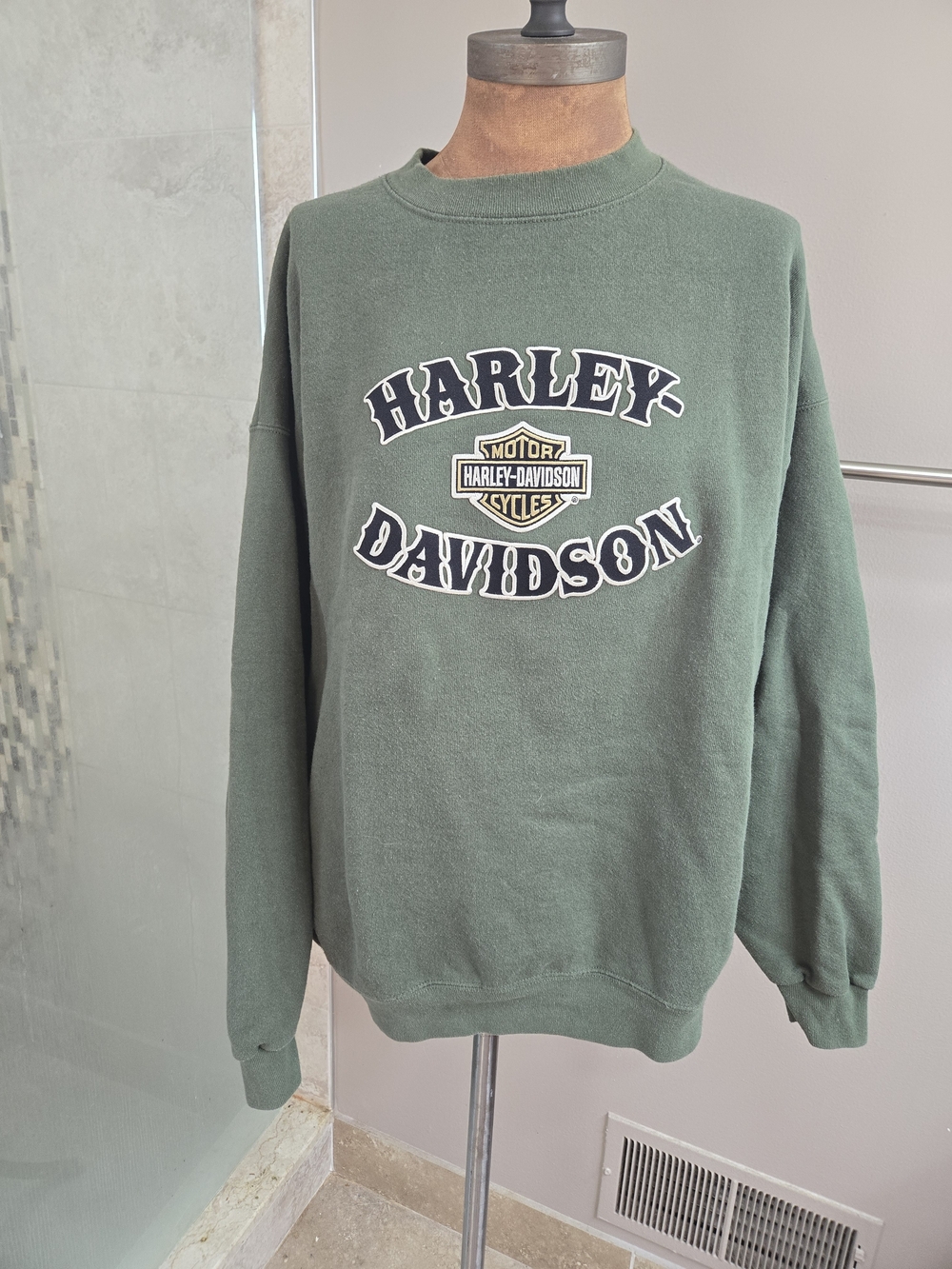 NWOT Harley Davidson Mens XL Olive Green Embroidered Sweatshirt